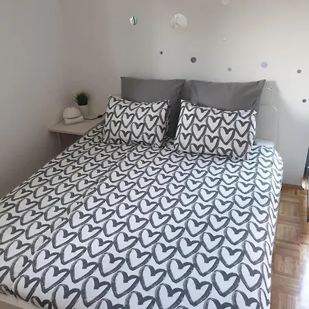 Apartment Emma Ljubljana - Free Parking, Ac, Wifi Exterior photo