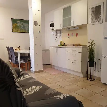 Apartment Emma Ljubljana - Free Parking, Ac, Wifi Exterior photo