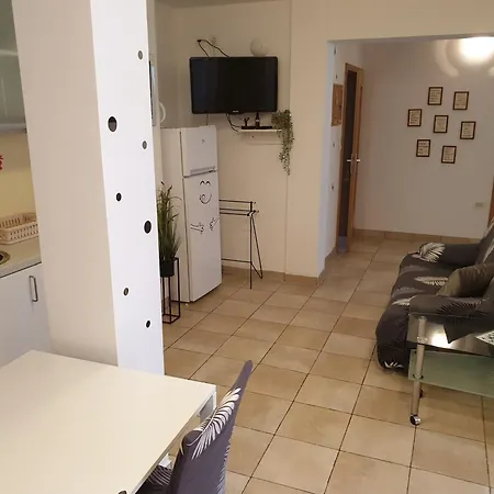 Apartment Emma Ljubljana - Free Parking, Ac, Wifi Room photo