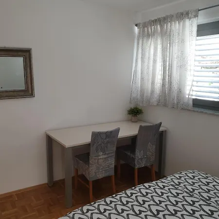 Apartment Emma Ljubljana - Free Parking, Ac, Wifi Room photo