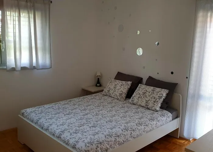 Apartment Emma Ljubljana - Free Parking, Ac, Wifi