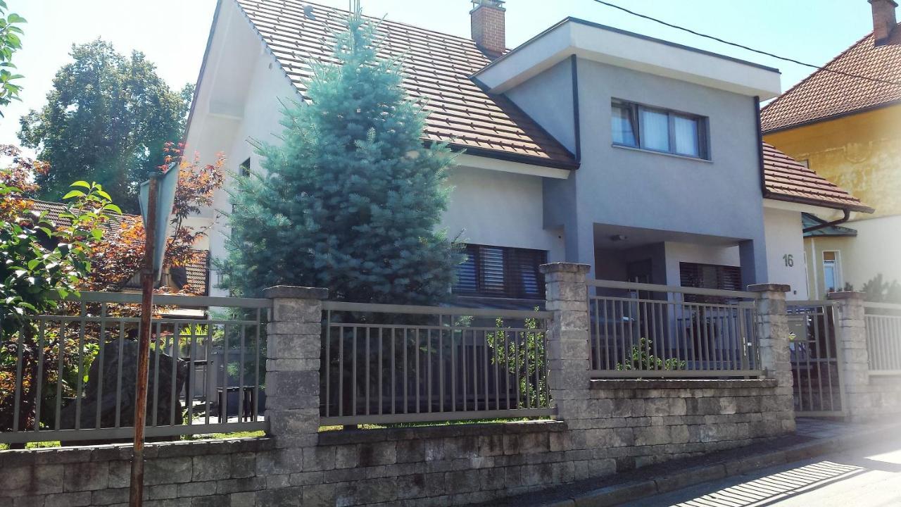 Emma - Free Parking, Ac, Wifi Apartmán