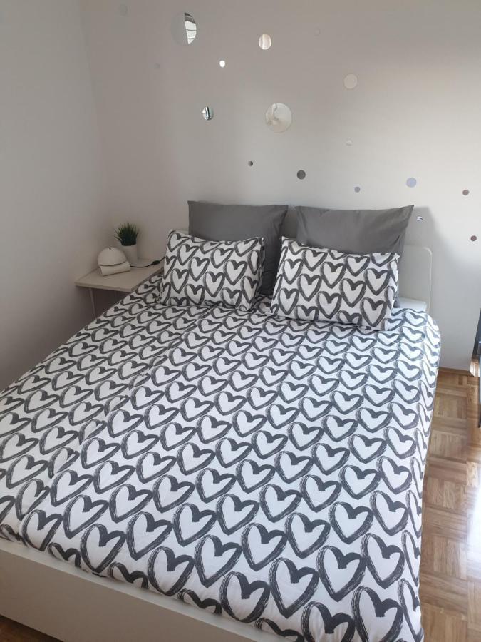 Emma - Free Parking, Ac, Wifi Apartmán