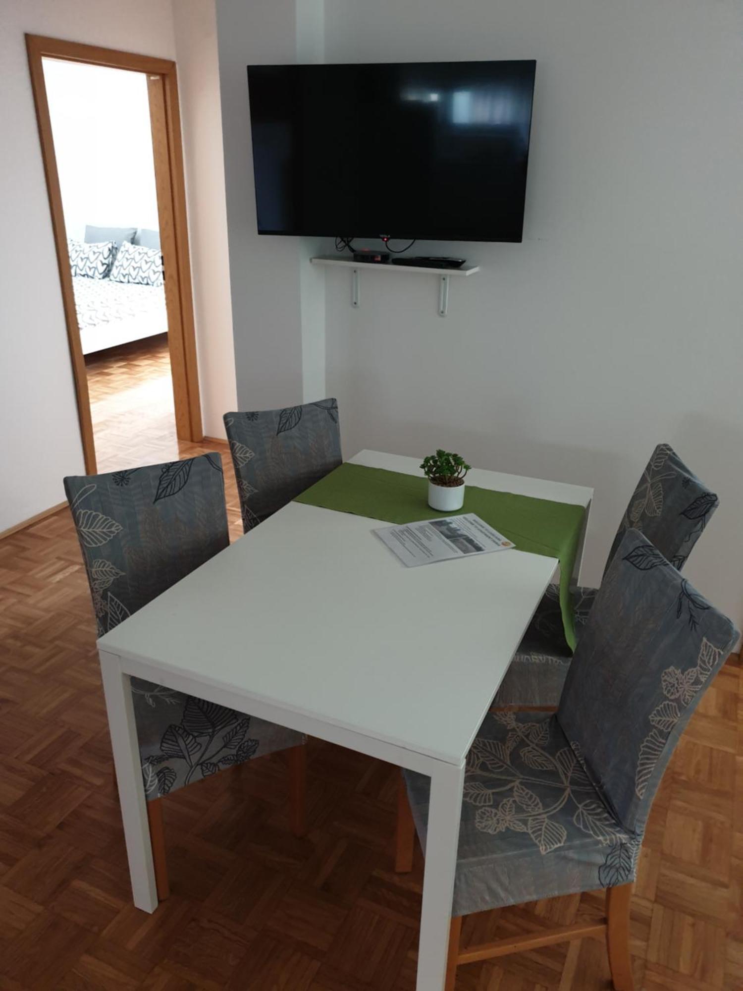 Emma - Free Parking, Ac, Wifi Apartment *