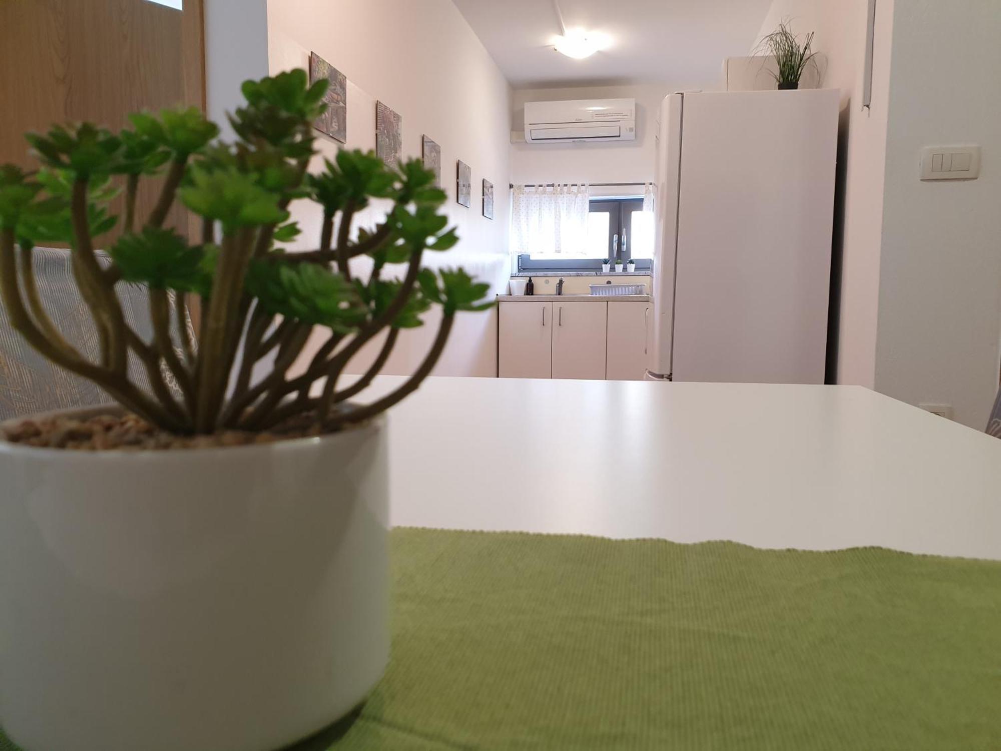 Apartmán Emma - Free Parking, Ac, Wifi *